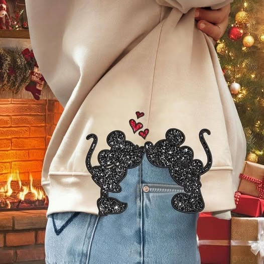Mickey Minnie Love Applique Embroidery Design Files